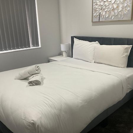 Family Holiday Home Papakura - 175 Auckland Bagian luar foto